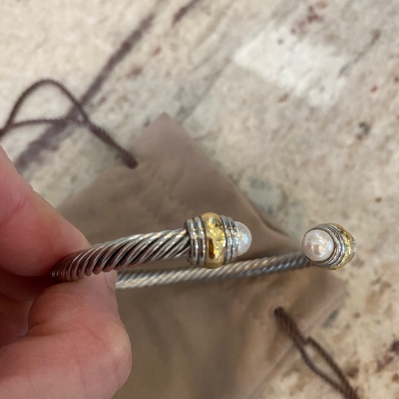 David Yurman 5mm cable bracelet. Sterling silver and 14k gold. Pearl cuff. M/L - Picture 4 of 5
